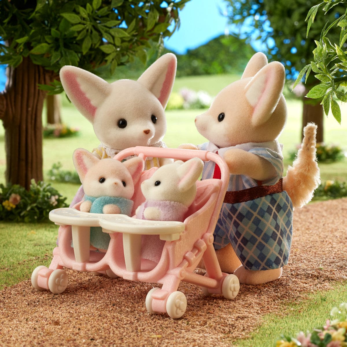 Calico Critters- Fennic Fox Family